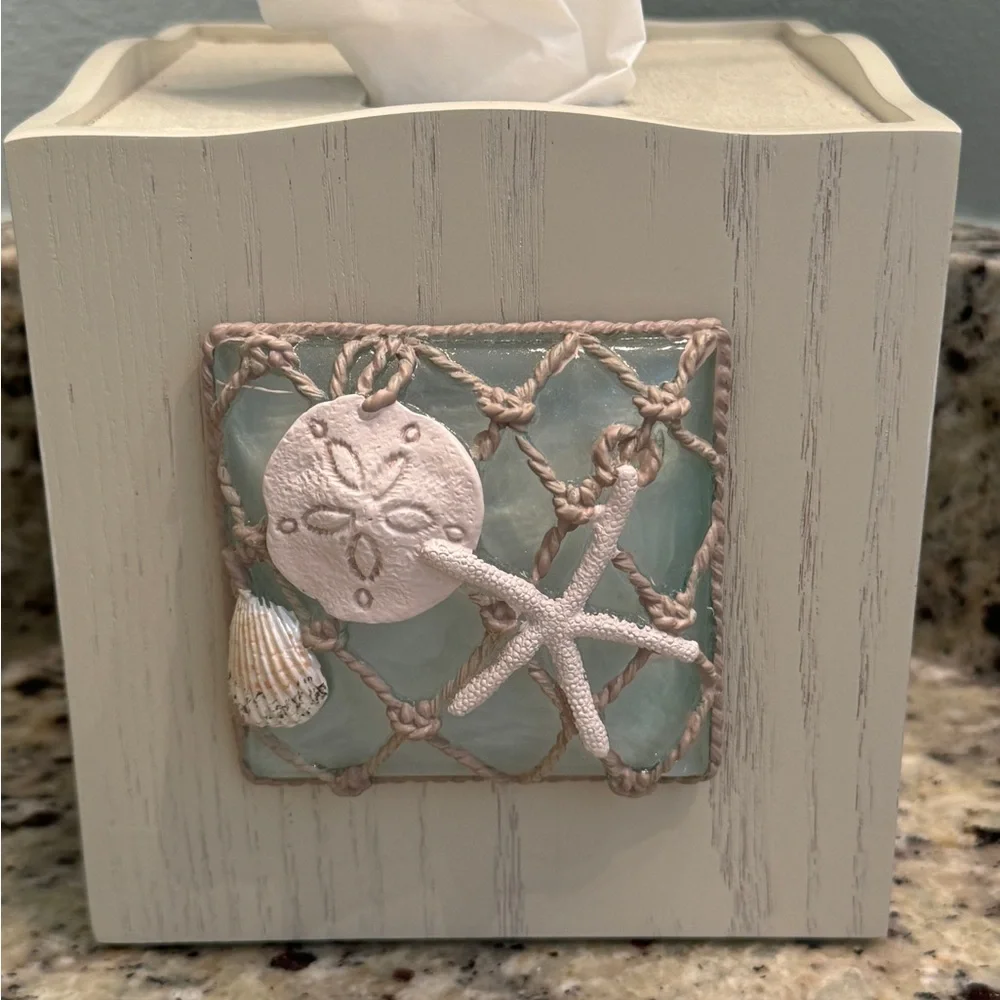 NWT Seaglass Tissue Box